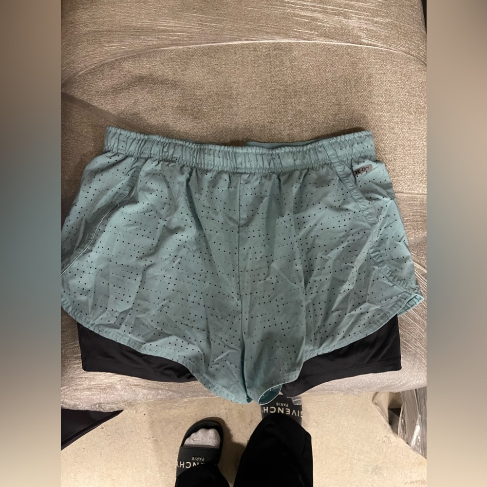 Blue shorts - Picture 2 of 4